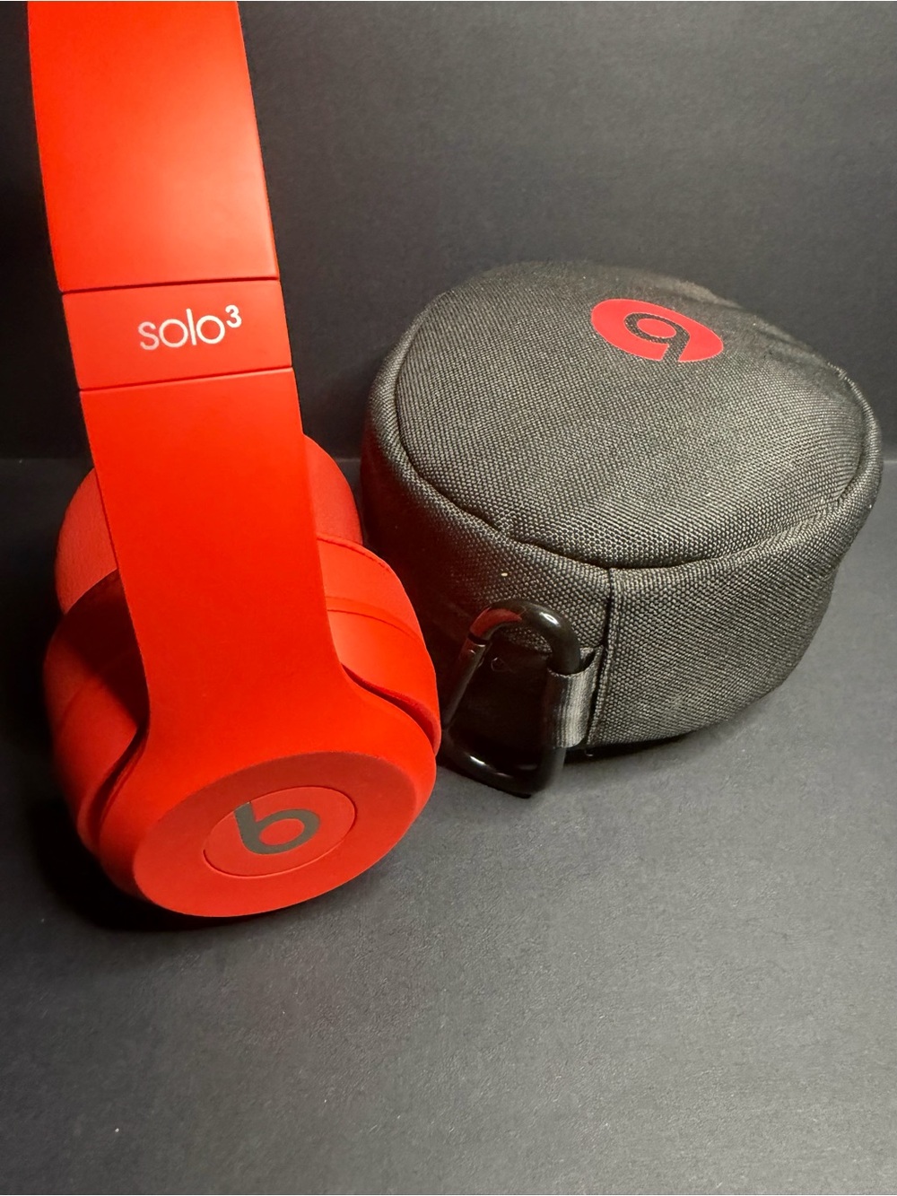 Beats Solo3 Wireless Headphones Red Orange w/ Carrying Case - Picture 4 of 4